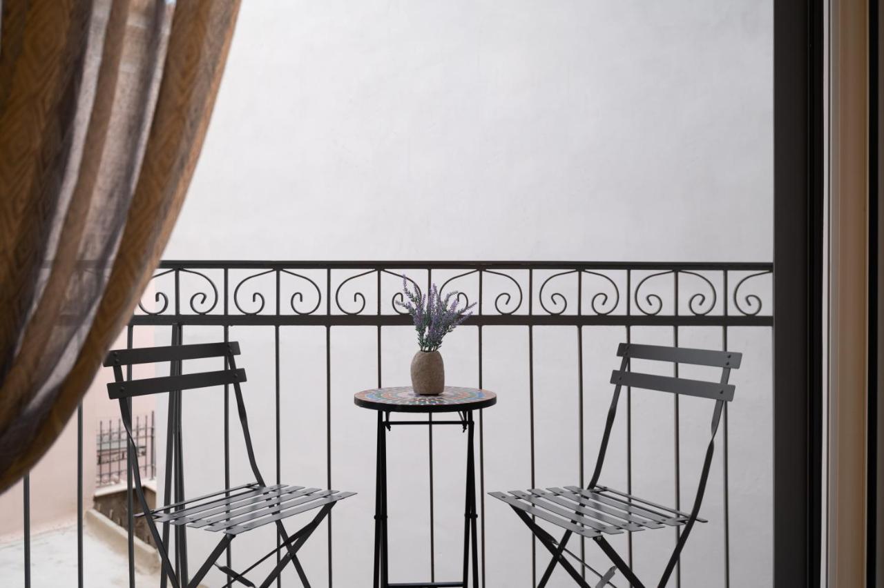 Adrianou At Heart Of Plaka Apartment Athens Exterior photo